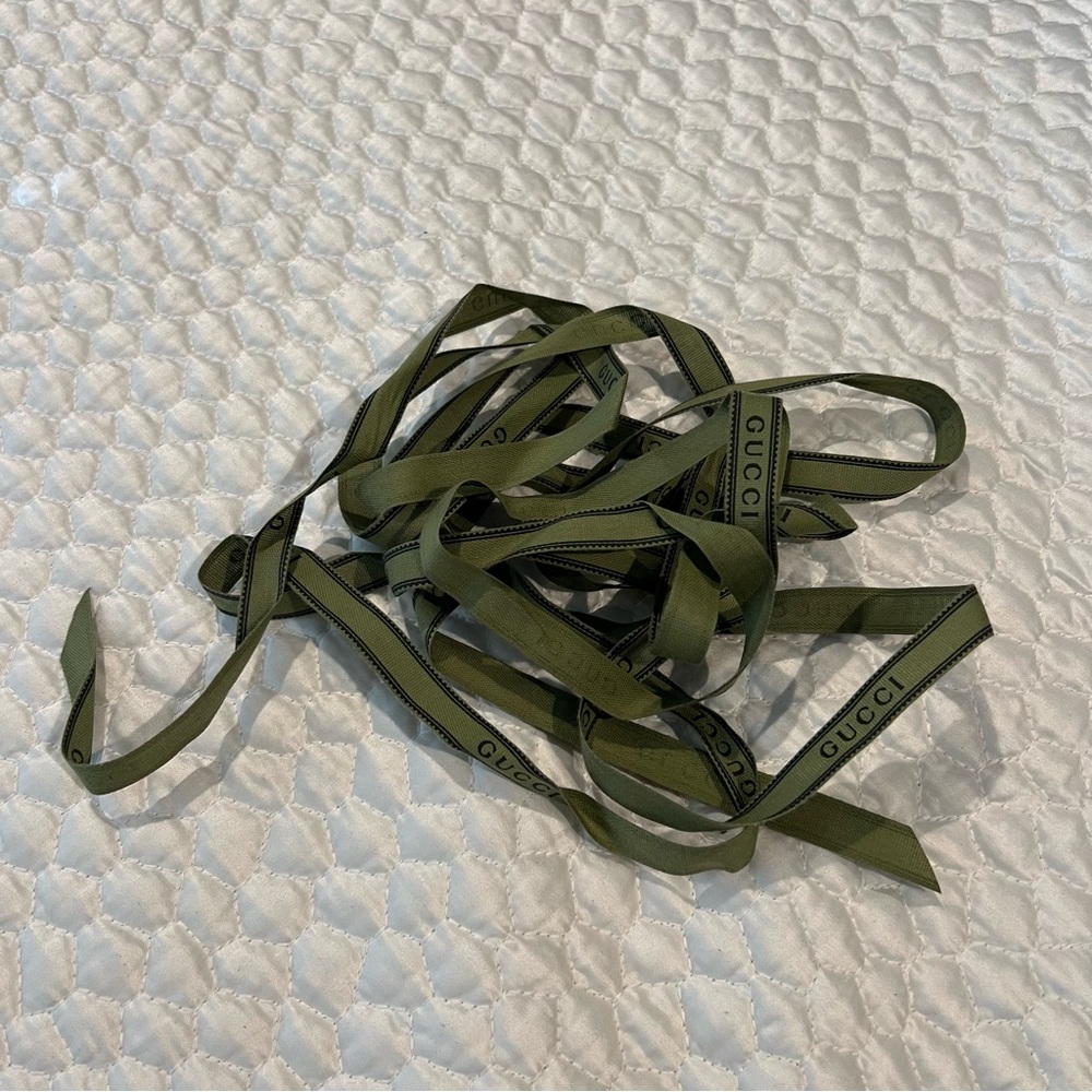 Authentic Gucci ribbon - Picture 3 of 3